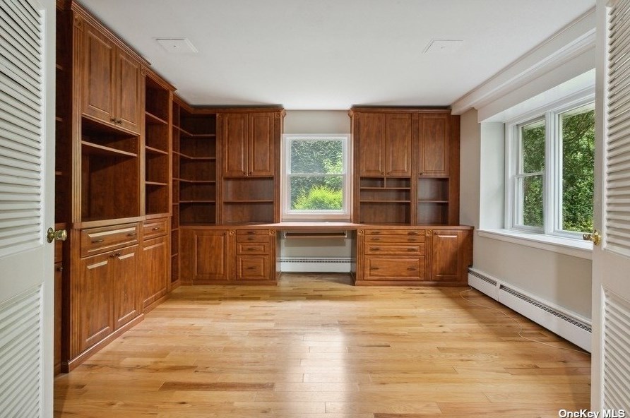 169 Southdown Rd, Hunt NY  11743-2505 exterior