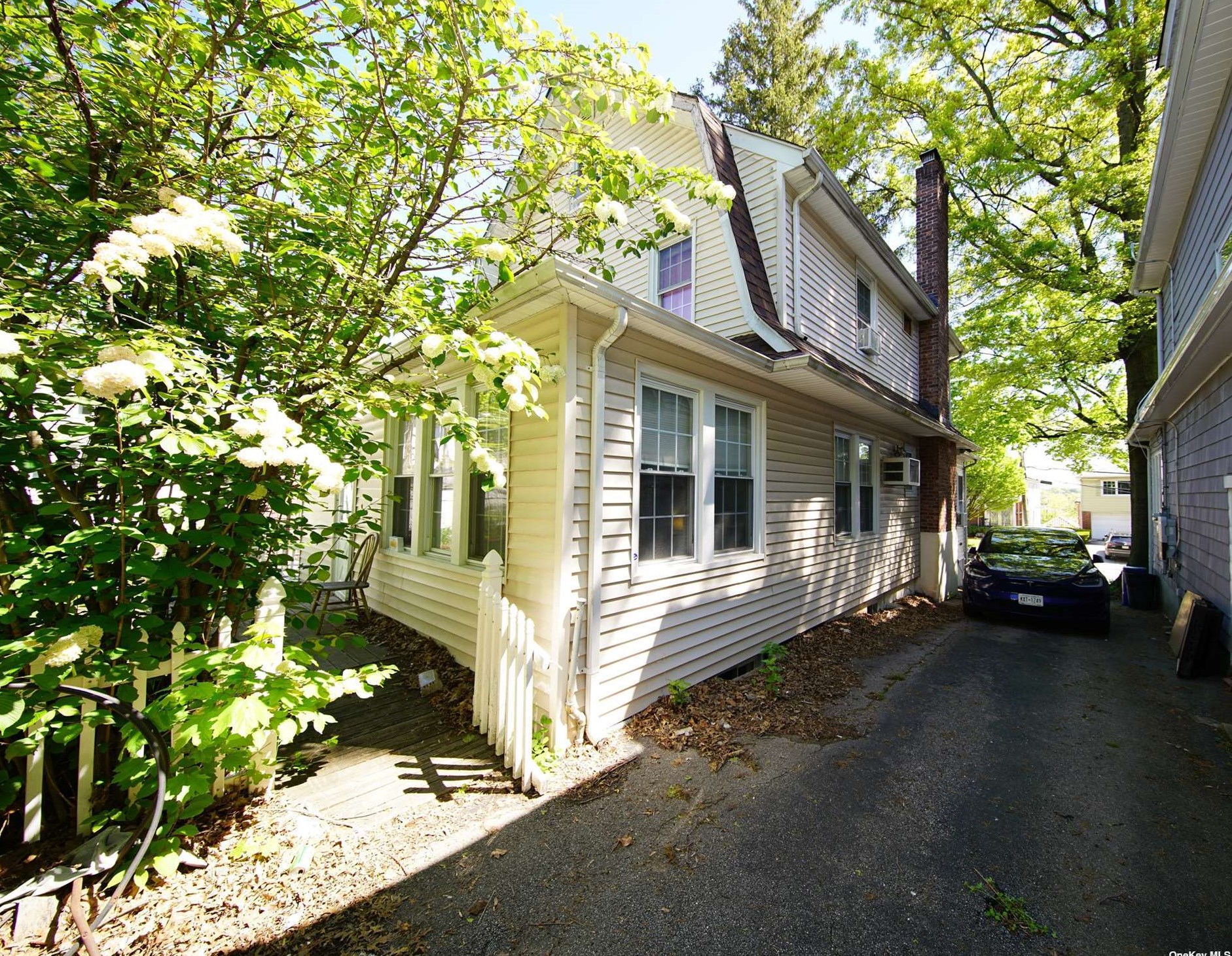 40-16 221st St, Flushing NY exterior