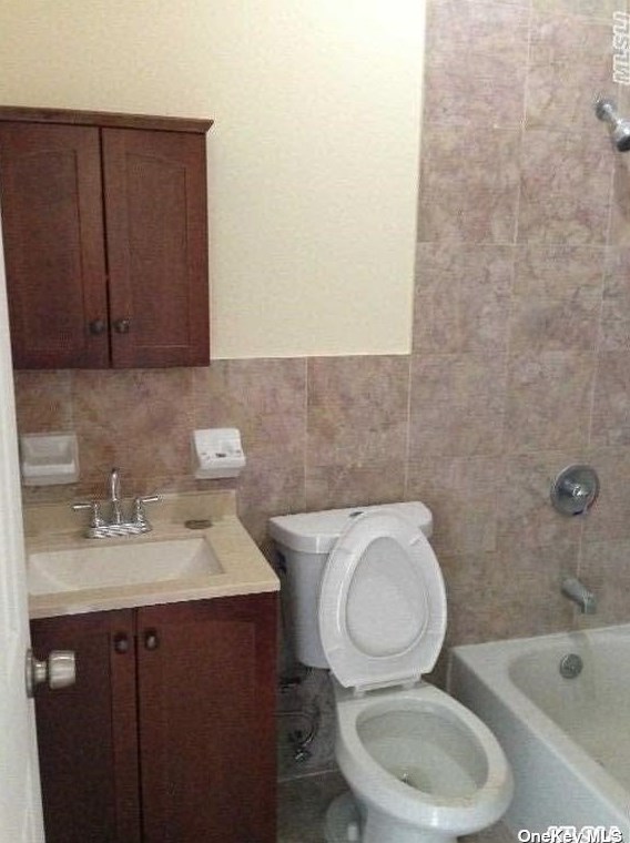 172 Covert St, Brooklyn NY  11207-1214 exterior