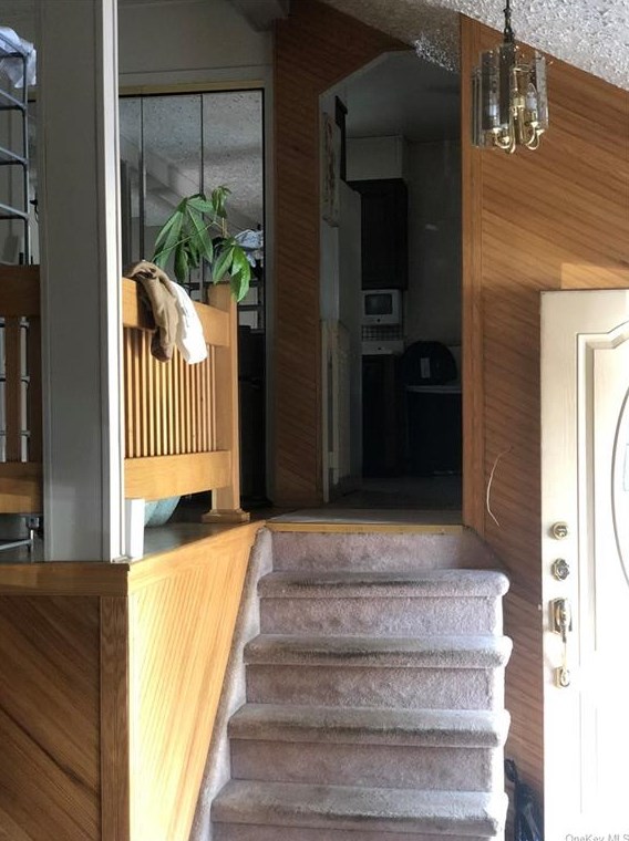 115 Ridgewood Ave, Yonkers NY 10704-2303 exterior