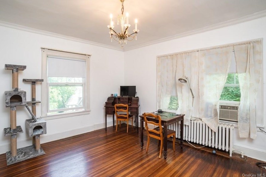 27 Berkeley Ave, Yonkers NY 10705-3712 exterior