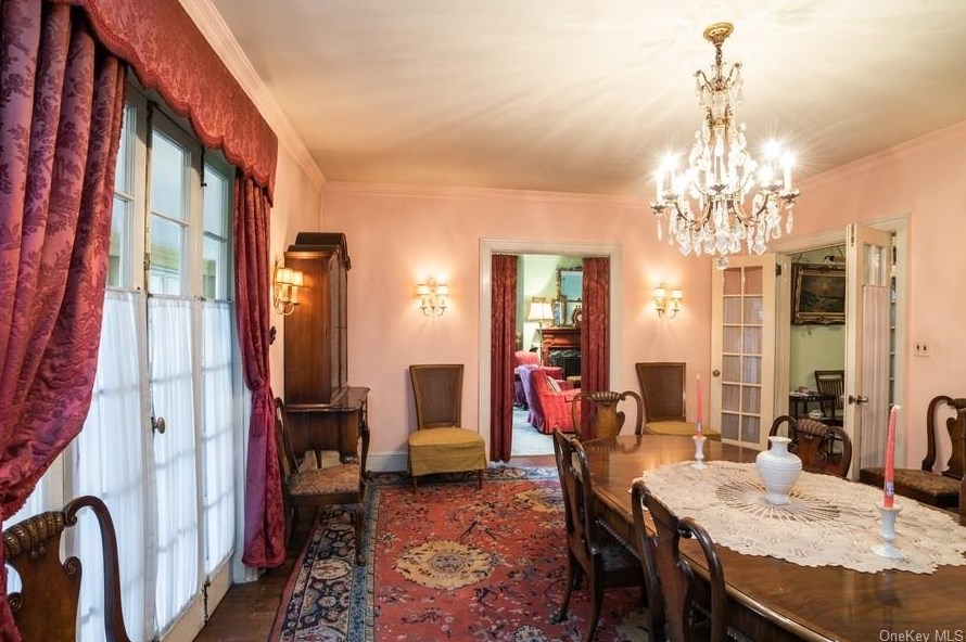 27 Berkeley Ave, Yonkers NY 10705-3712 exterior