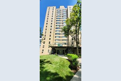 3 Fordham Hill Oval 1g Bronx Ny 10468 Mls H6058074 Coldwell Banker