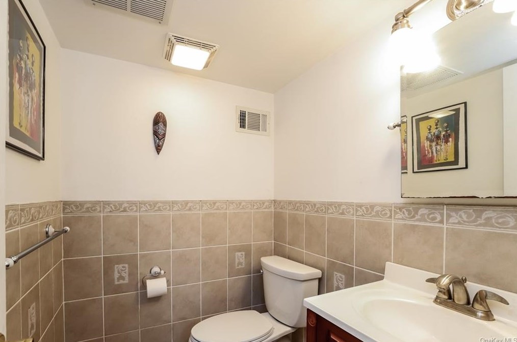 17 Willow Ln, Irvington On Hudson NY  exterior