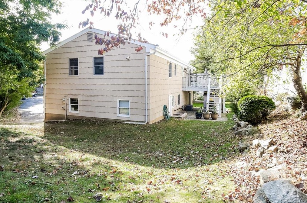 17 Willow Ln, Irvington On Hudson NY  exterior