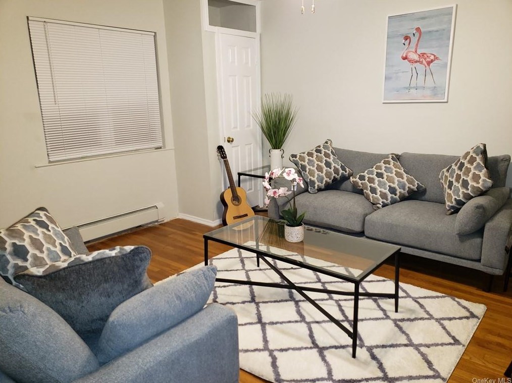 116 Livingston Ave, Yonkers NY 10705-1992 exterior