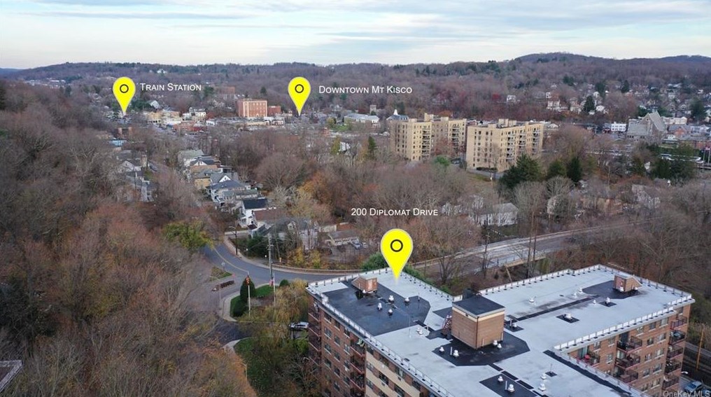 200 Diplomat Dr, Mount Kisco NY  10549-2006 exterior