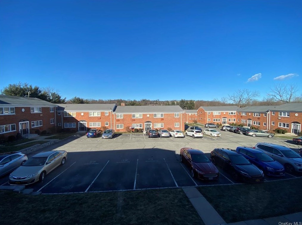 1879 Crompond Rd, Peekskill NY  10566-4115 exterior