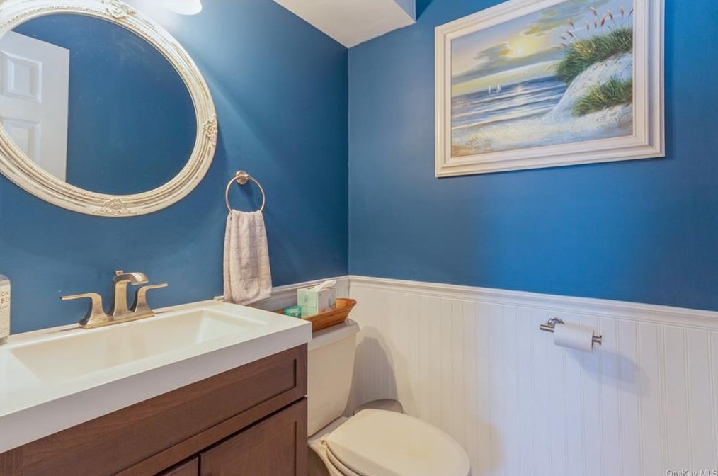 25 Waterview Est, Peekskill NY 10566-4437 exterior