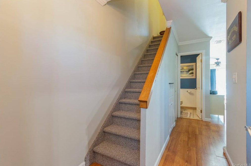 25 Waterview Est, Peekskill NY 10566-4437 exterior