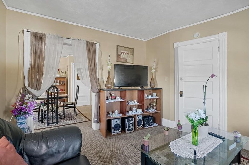 935 Reynolds St, Peekskill NY 10566-2332 exterior