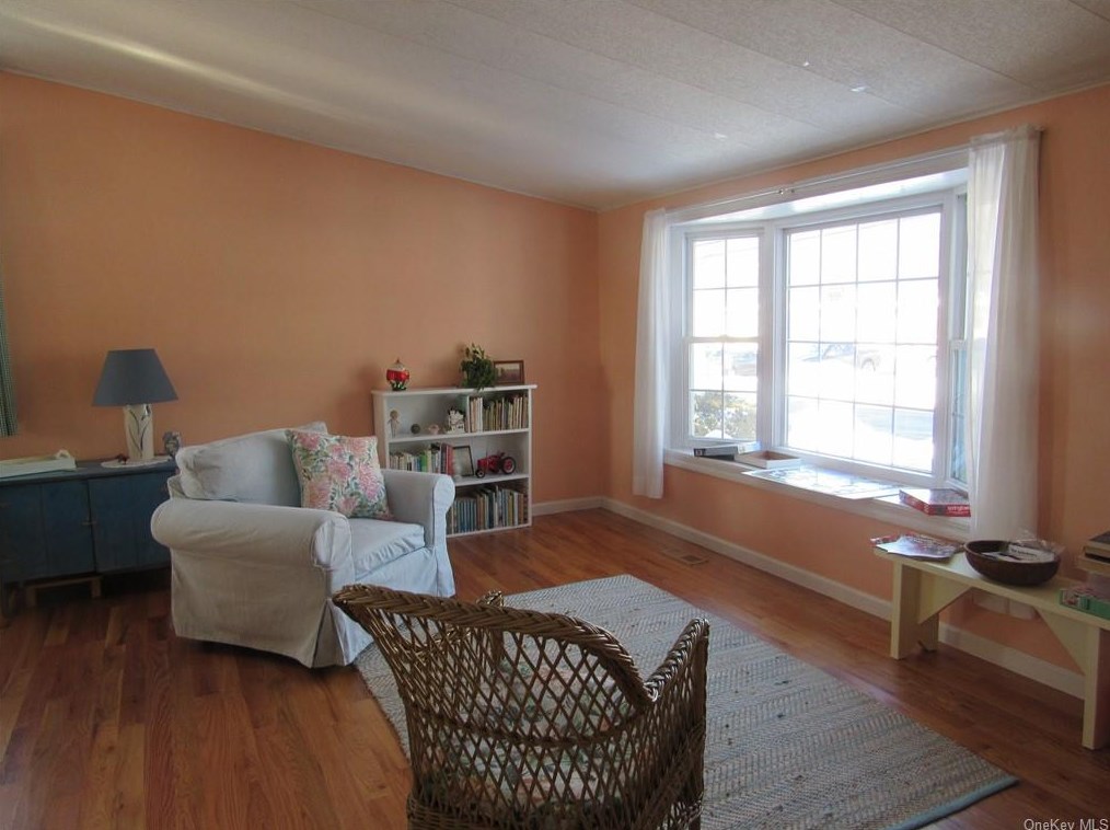 1 Fletcher St, Goshen NY  10924-1401 exterior