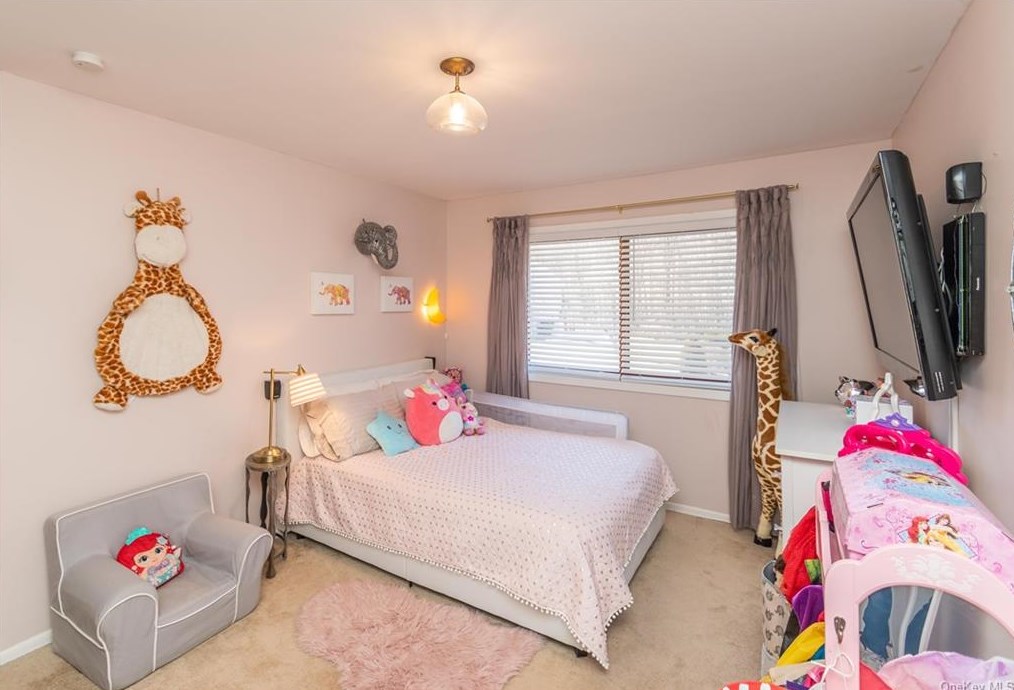 255 Heritage Ln, Monroe NY  10950-5141 exterior