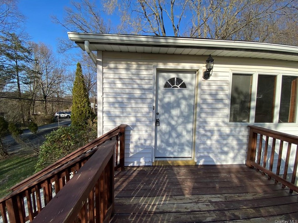 17 Cedar Trl, Monroe NY  10950-6634 exterior