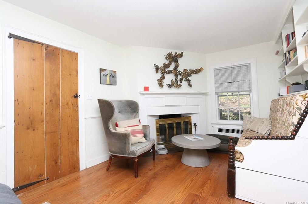 24 Mekeel St, Katonah NY  10536-3316 exterior
