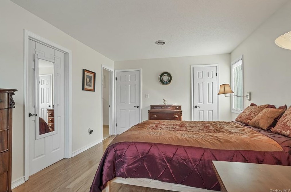 138 Fields Ln, Peekskill NY  10566-4855 exterior