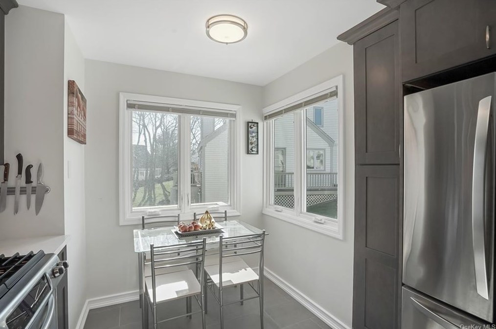 138 Fields Ln, Peekskill NY  10566-4855 exterior