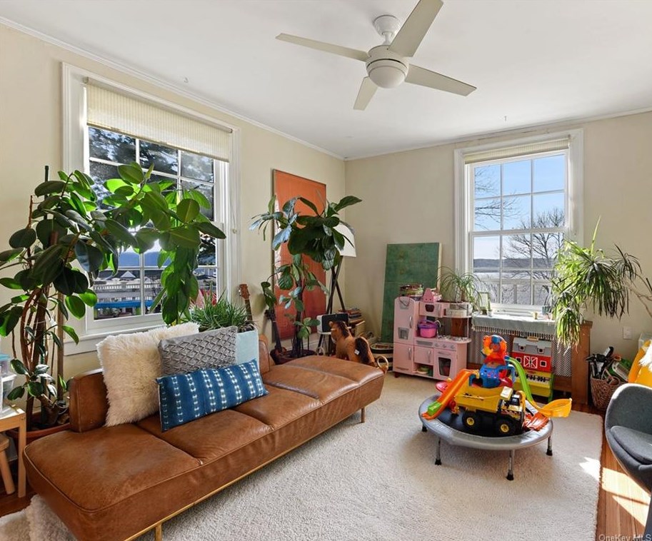 63 Livingston Ave, Dobbs Ferry NY exterior