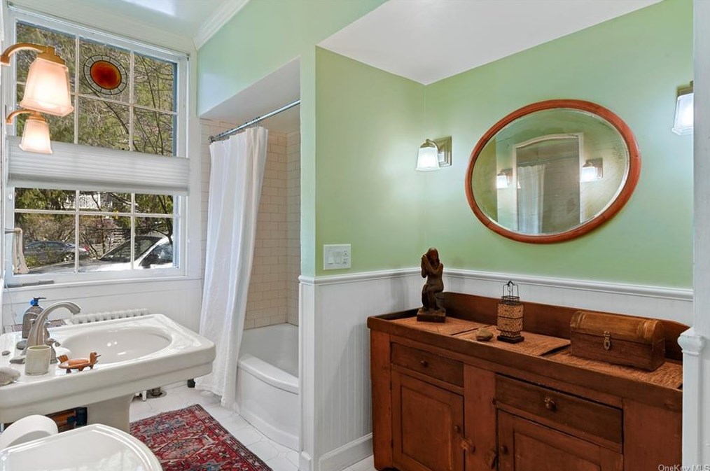 63 Livingston Ave, Dobbs Ferry NY exterior