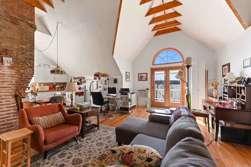 63 Livingston Ave, Dobbs Ferry NY exterior