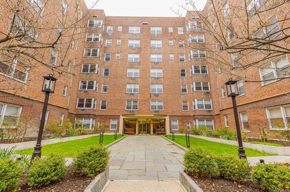 120 E Hartsdale Ave #7m, Hartsdale, NY 10530