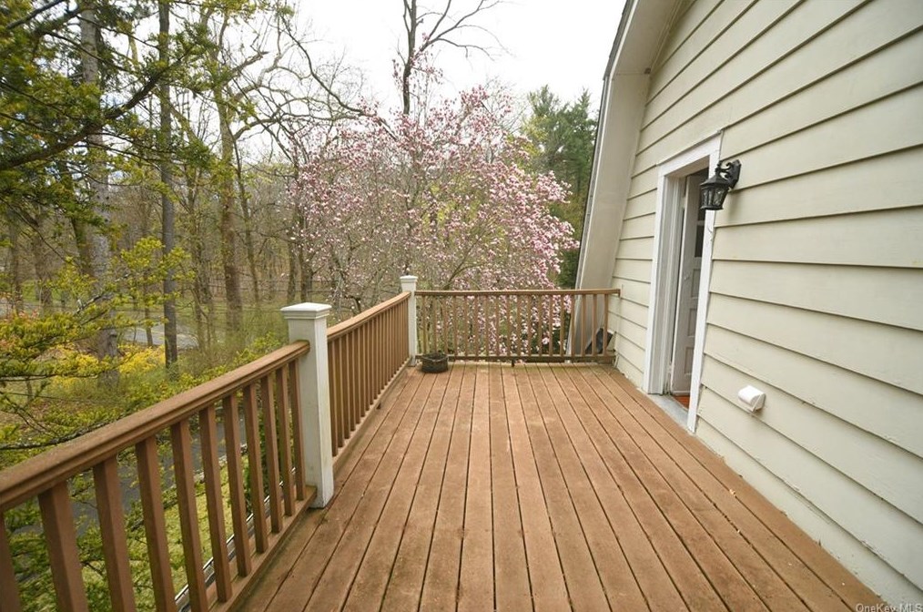 67 Lake St, Pleasantville, NY 10570
