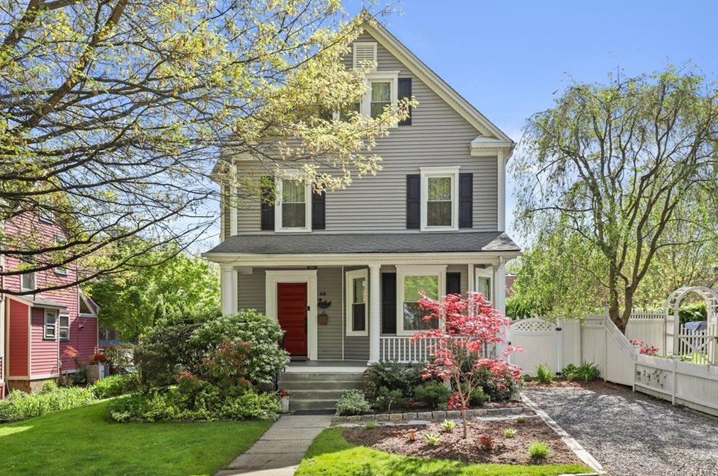 48 Bedford Rd, Katonah NY  10536-2119 exterior