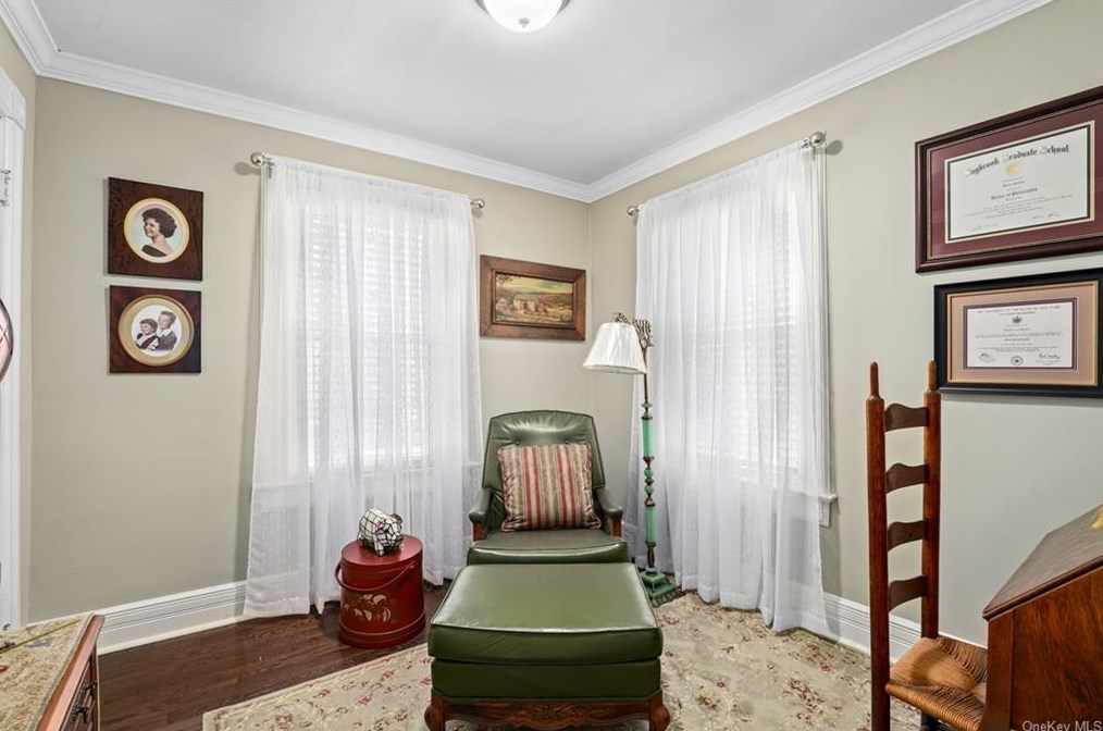 48 Bedford Rd, Katonah NY  10536-2119 exterior