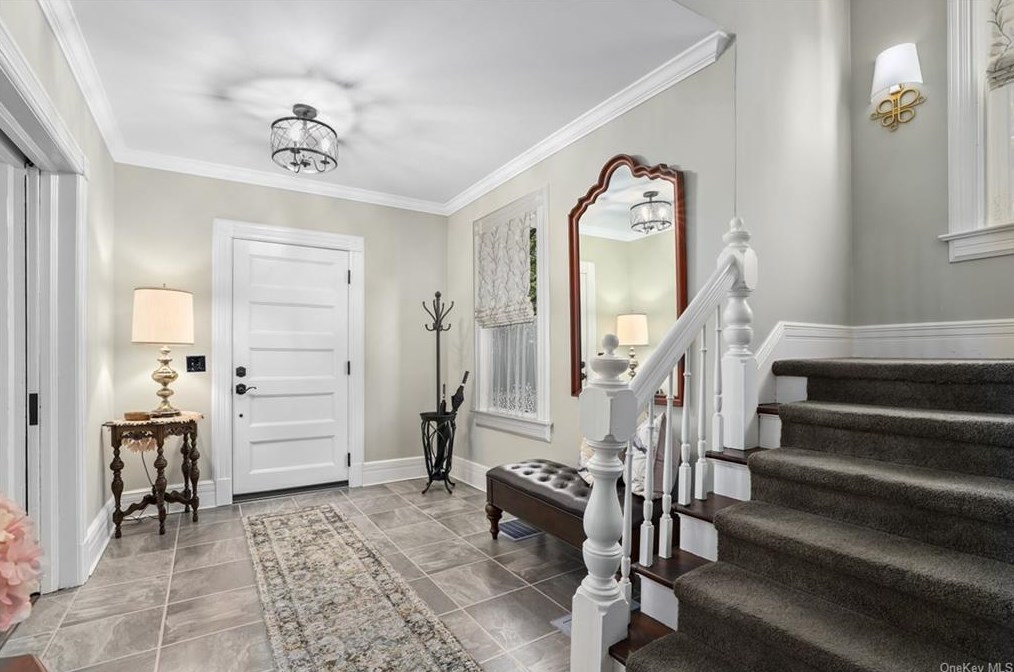 48 Bedford Rd, Katonah NY  10536-2119 exterior