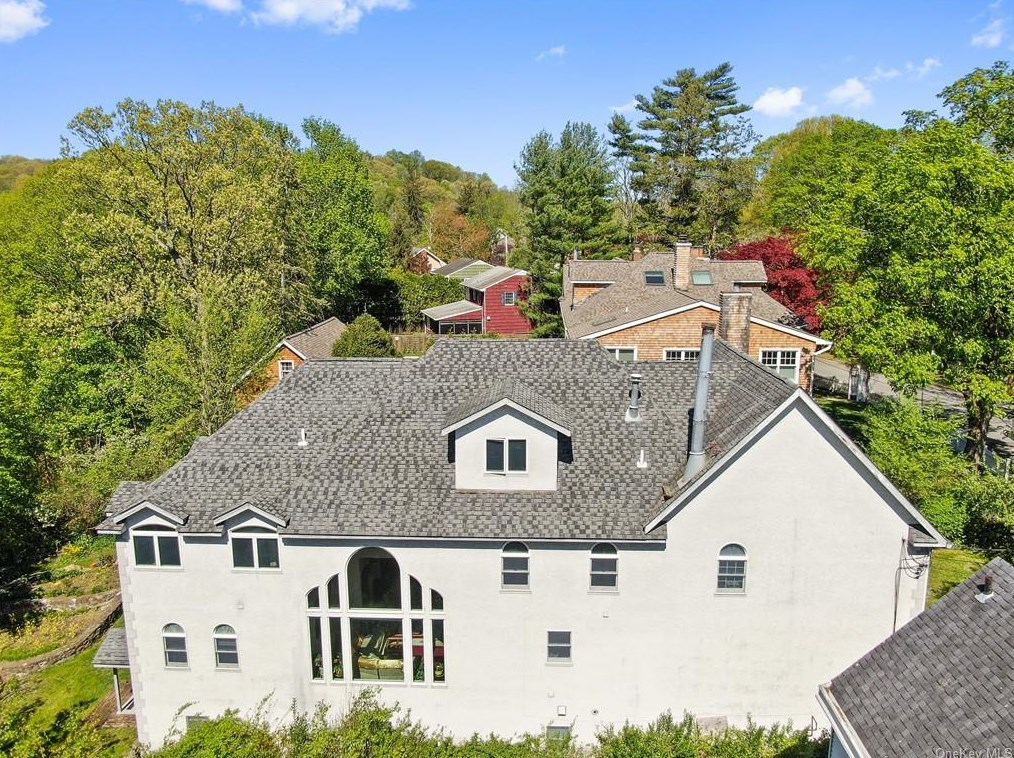 51 Van Wyck St, Croton On Hudson NY  10520-2525 exterior