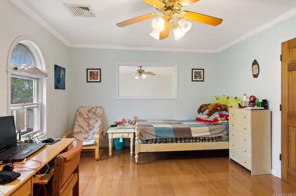 51 Van Wyck St, Croton On Hudson NY  10520-2525 exterior