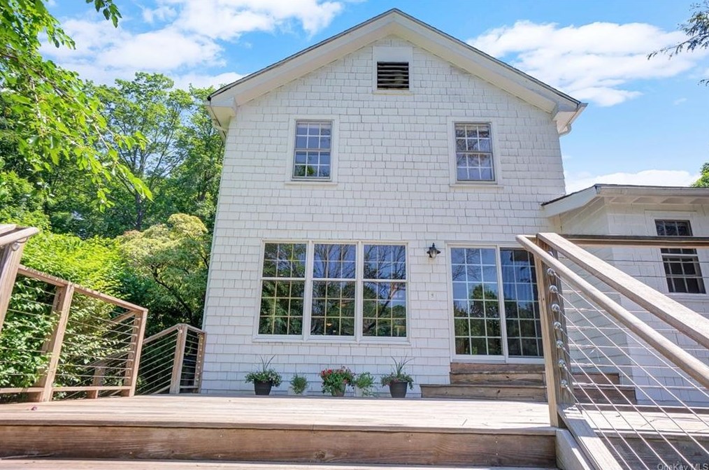 80 Tripp St, Mount Kisco NY  10549-4624 exterior