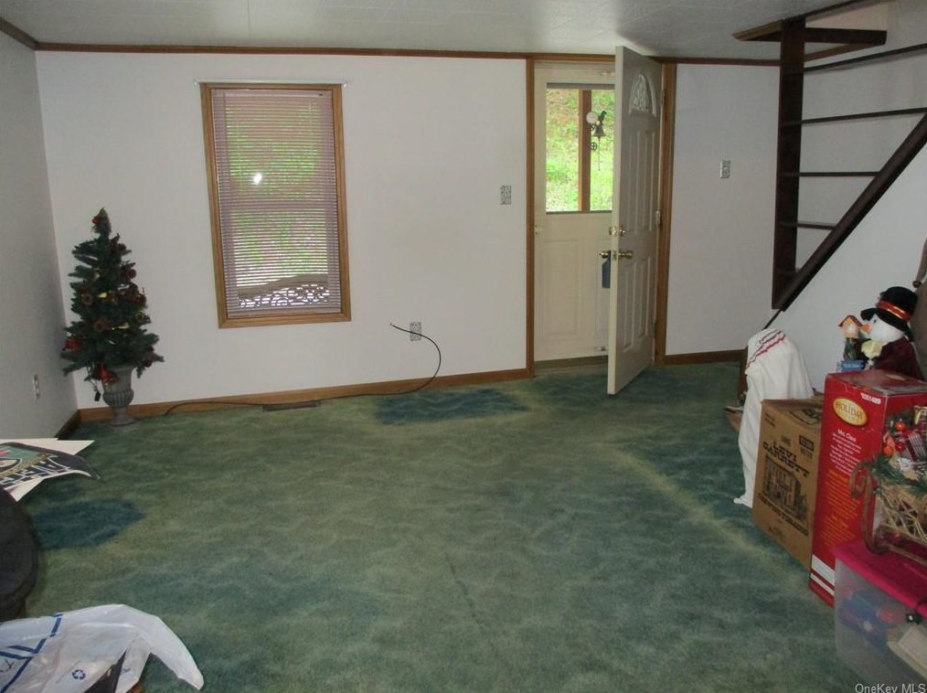 7 Upper Canal St, Port Jervis NY  12771-1242 exterior