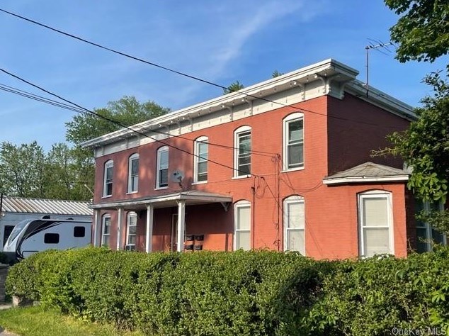 96 Main St, Chestnut Ridge NY  10965-1848 exterior