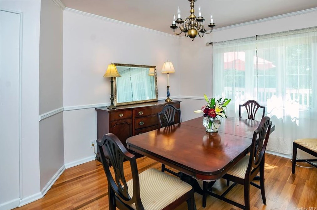 65 Amherst Dr, Yonkers NY  10710-2301 exterior