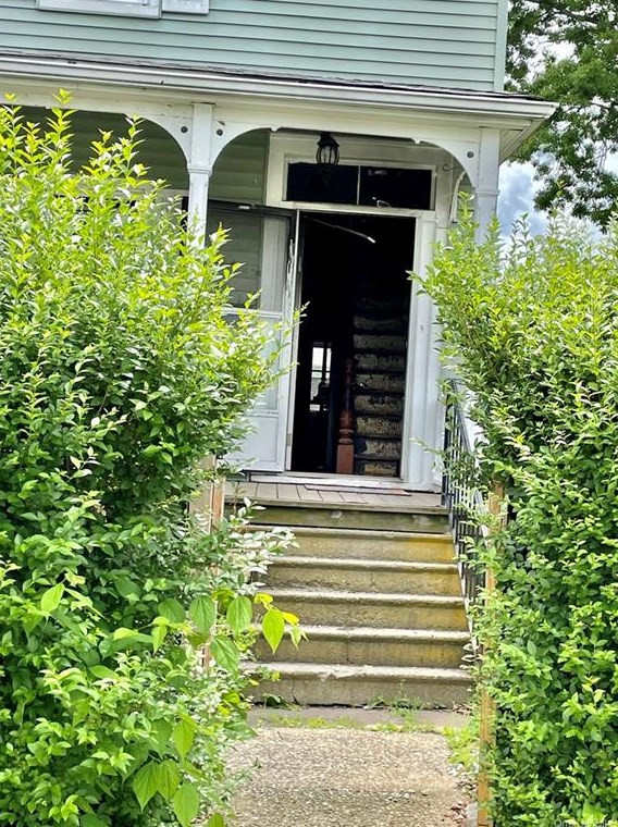 25 Church St, Beacon NY  12508-1911 exterior