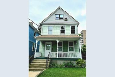 18 Winthrop Avenue - Photo 1