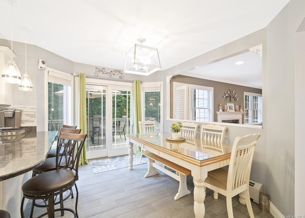 12 Sgt Ingram Ct, Chestnut Ridge NY  10965-2473 exterior