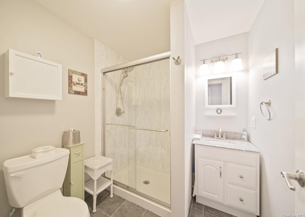 12 Sgt Ingram Ct, Chestnut Ridge NY  10965-2473 exterior