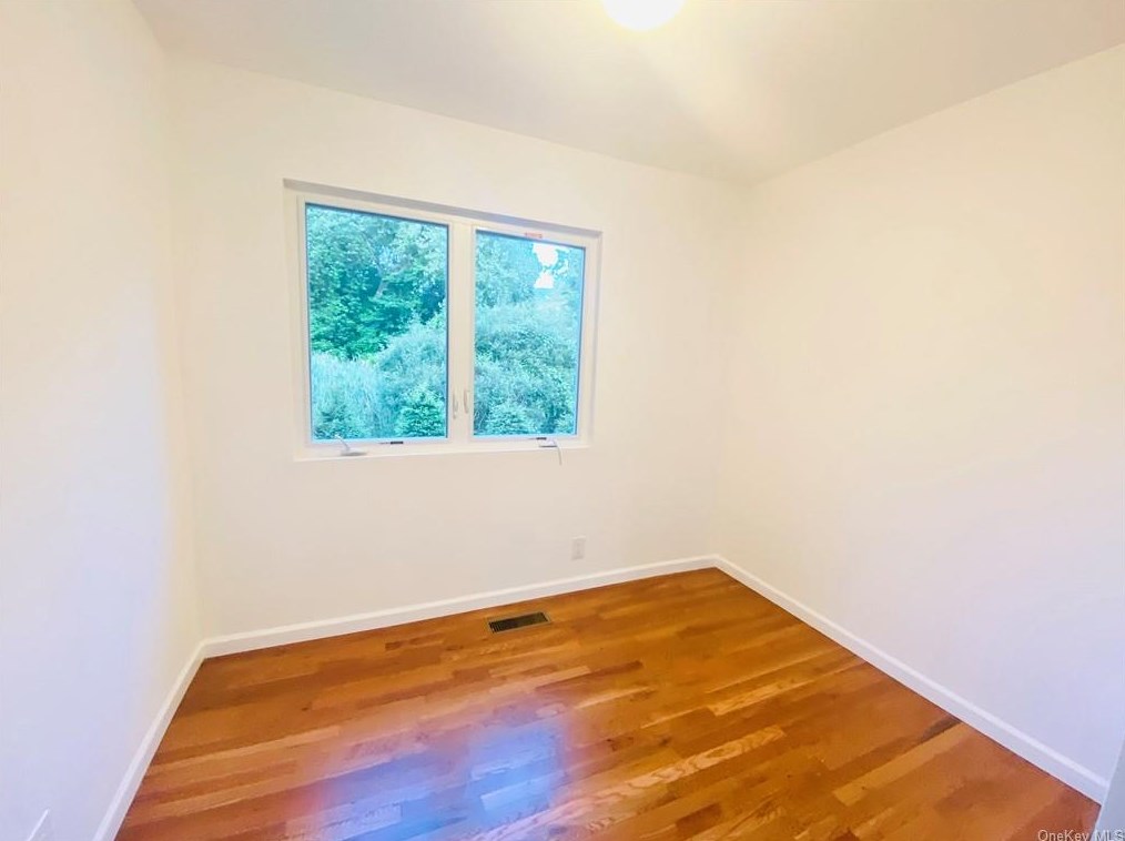 148 Cortlandt St, Croton On Hudson NY  10520-1416 exterior