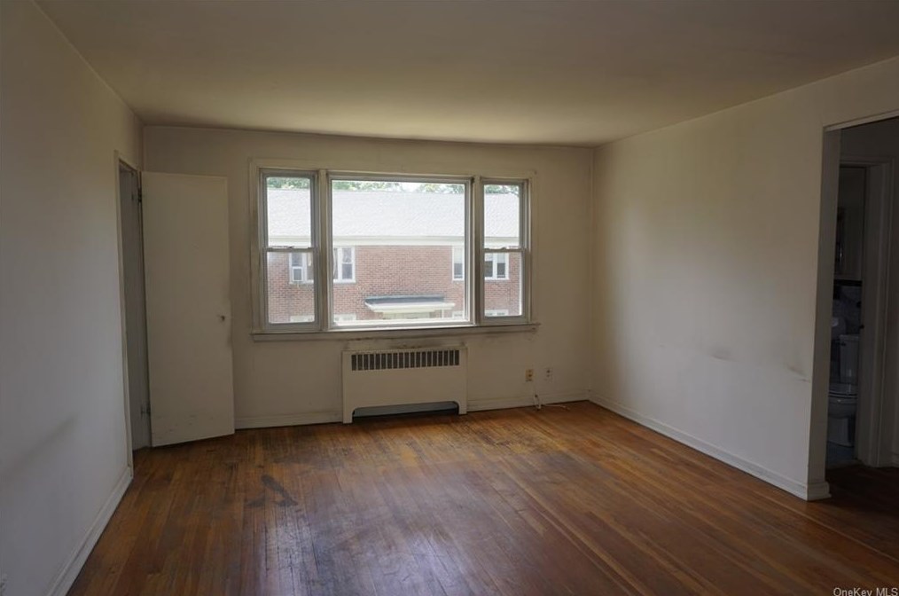 49 Carpenter Ave, Mount Kisco NY  10549-4411 exterior