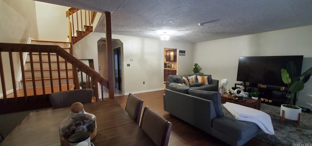 245 Heritage Ln, Monroe NY  10950-5141 exterior