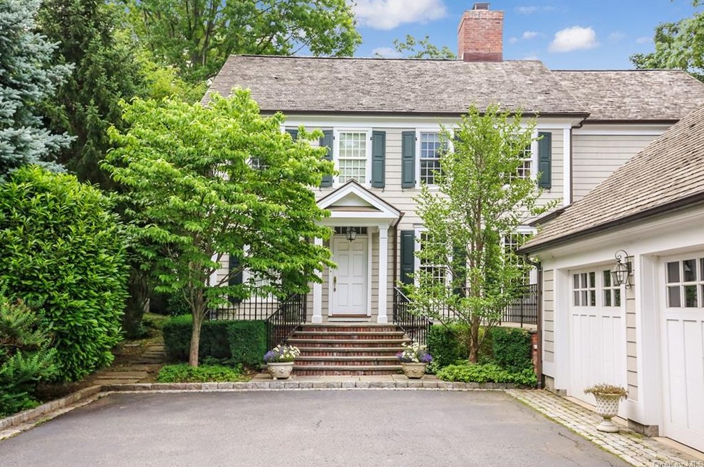717 Forest Ave, Rye NY  10580-3261 exterior