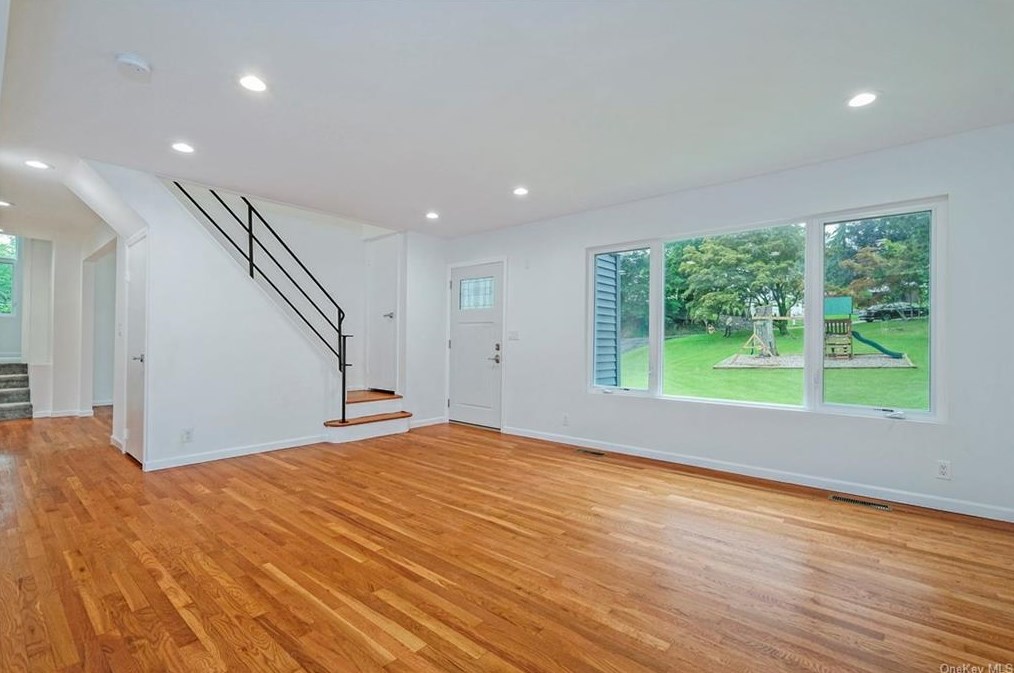148 Cortlandt St, Croton On Hudson NY  10520-1416 exterior