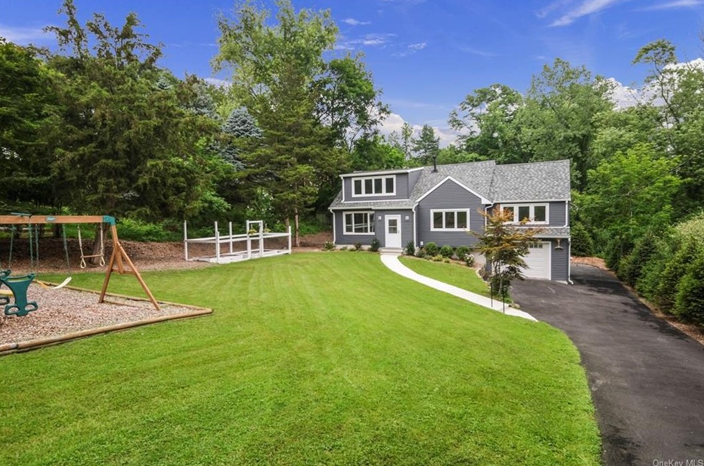 148 Cortlandt St, Croton On Hudson NY  10520-1416 exterior