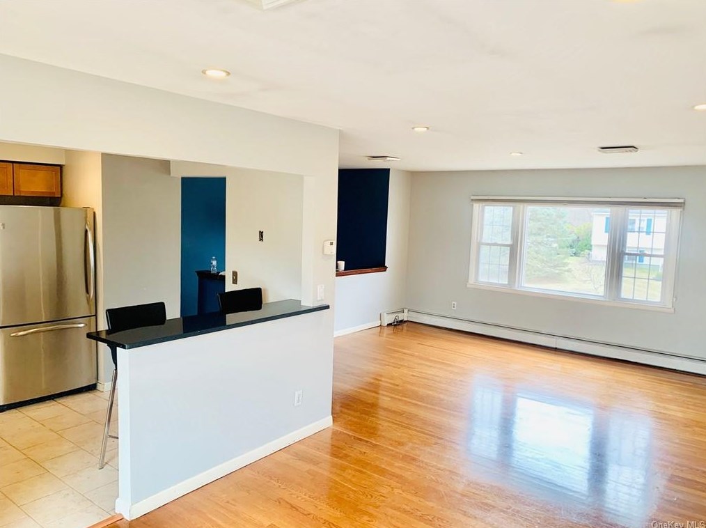 54 Creamery Dr, Newburgh NY  12553-8021 exterior