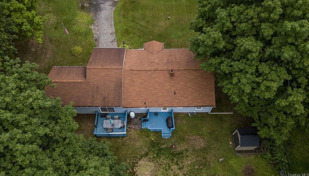 27 Hickory Ave, Port Jervis NY  12771-3727 exterior