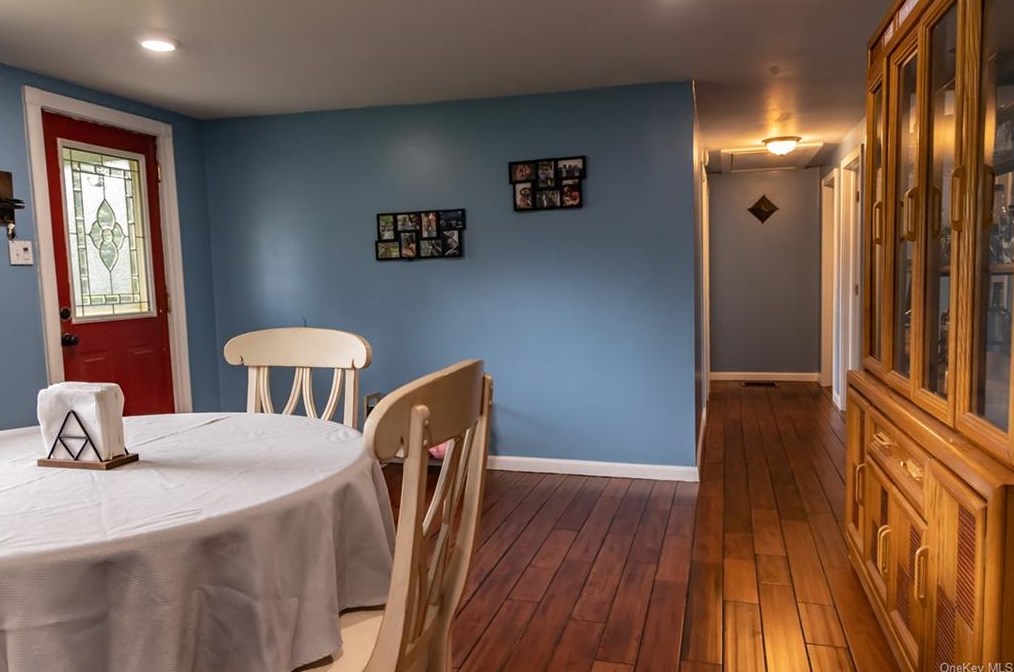 27 Hickory Ave, Port Jervis NY  12771-3727 exterior
