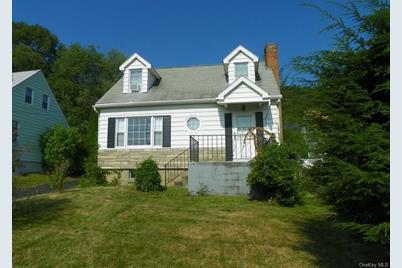 90 Windsor Highway - Photo 1