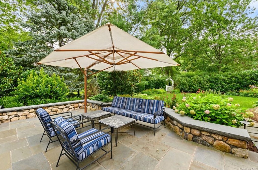 536 Orienta Ave, Mamaroneck NY  10543-4317 exterior